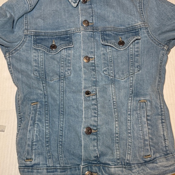 H&M & Denim Light Blue Wash Denim Women's Jean Jacket Small - Picture 3 of 7